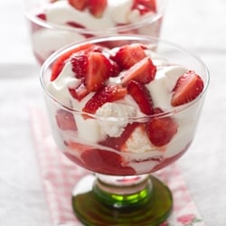 The Flavor Apprentice - Strawberries And Cream